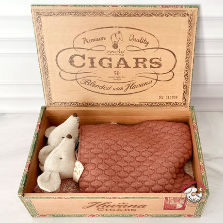 Maileg Grandma and Grandpa Mice in Cigar Box, 2026