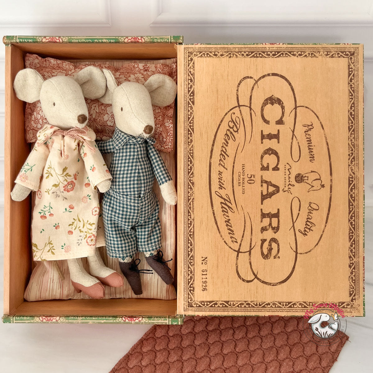 Maileg Grandma and Grandpa Mice in Cigar Box, 2026