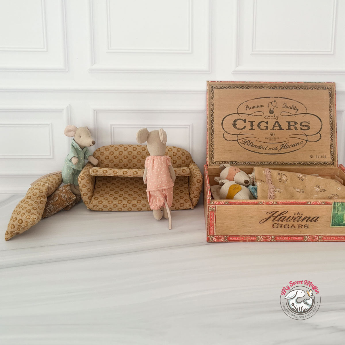 Maileg Larger Sofa Bed, Mouse size, Orcher