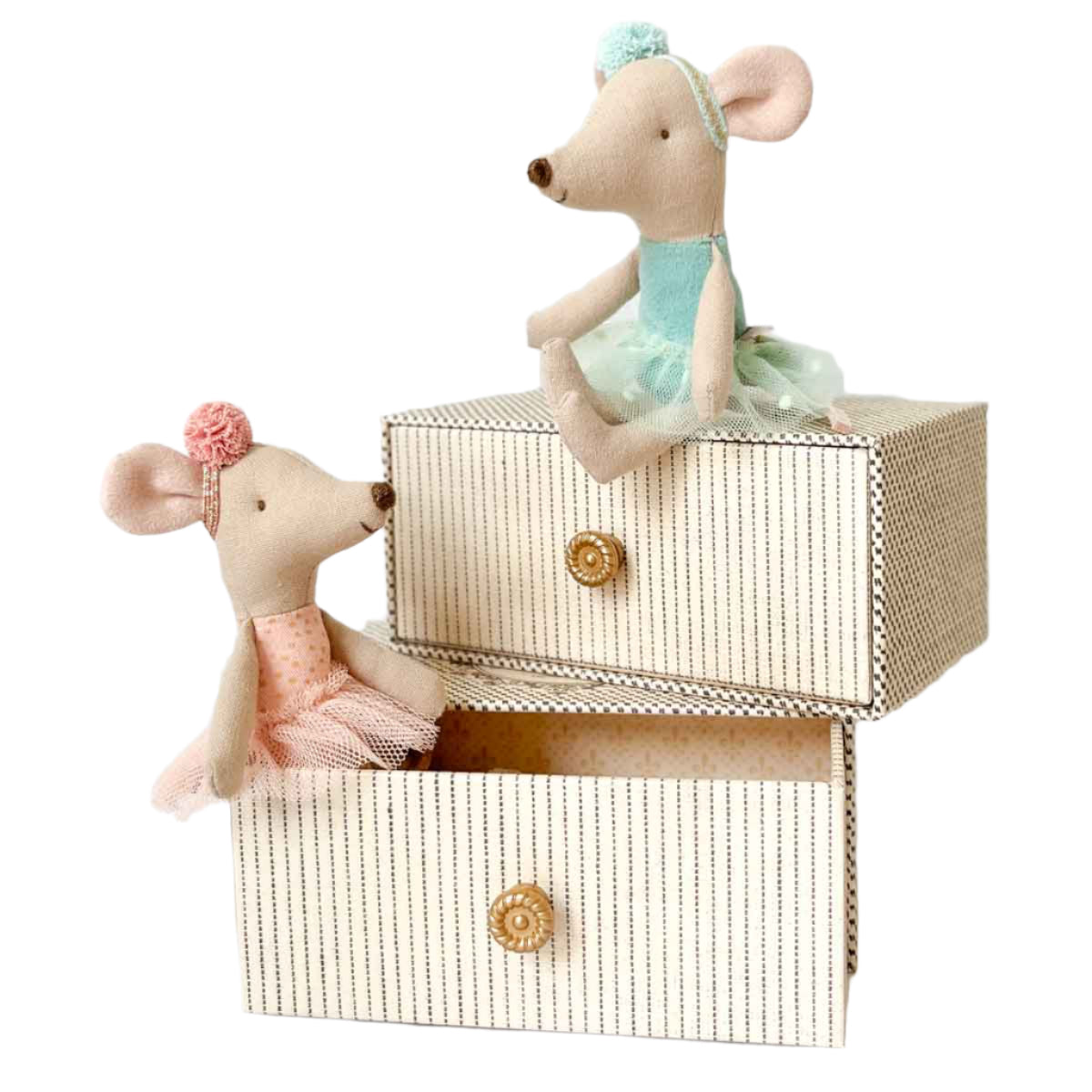 Maileg Little Sister Dancing Mouse in Daybed