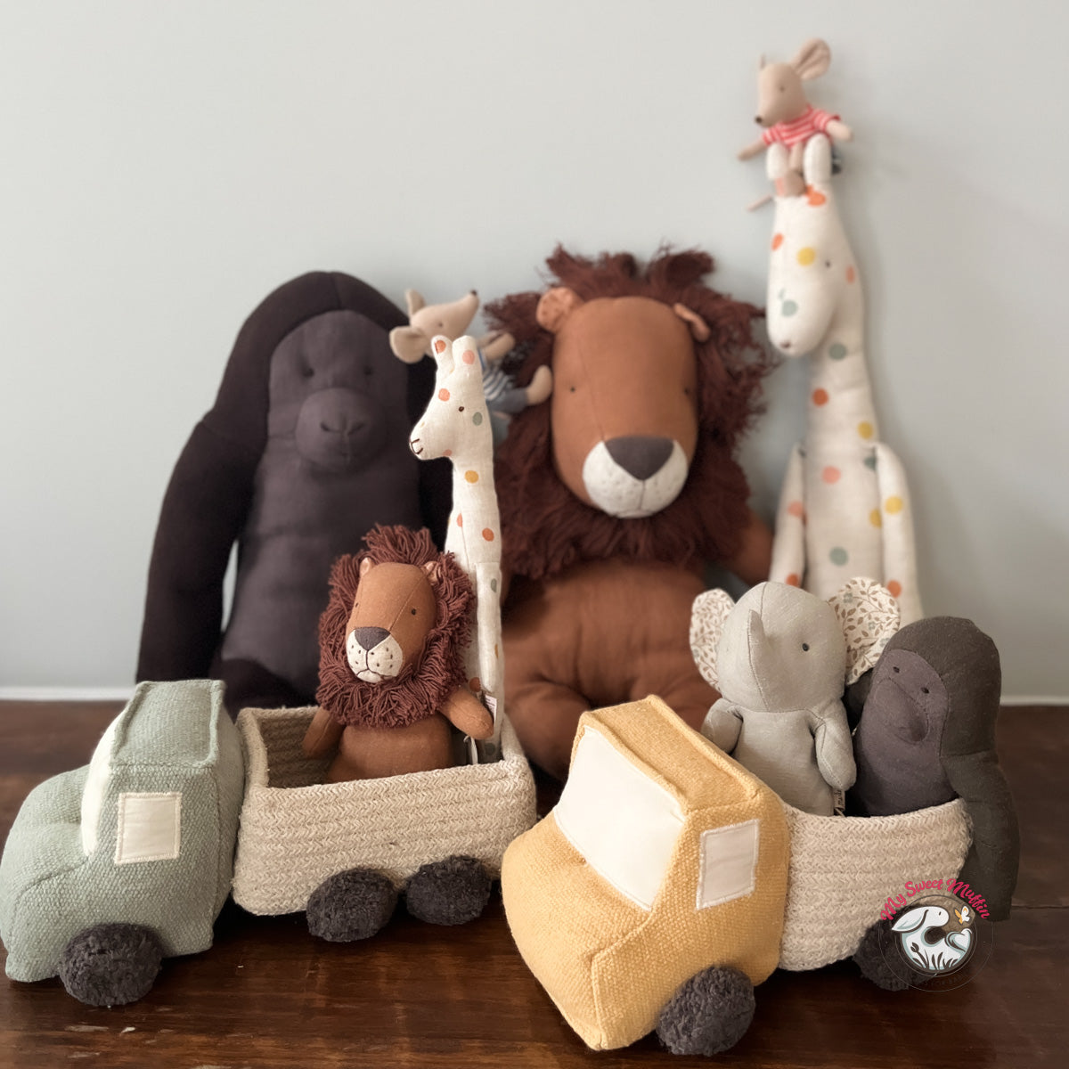 Set of Mini Play Basket Truck