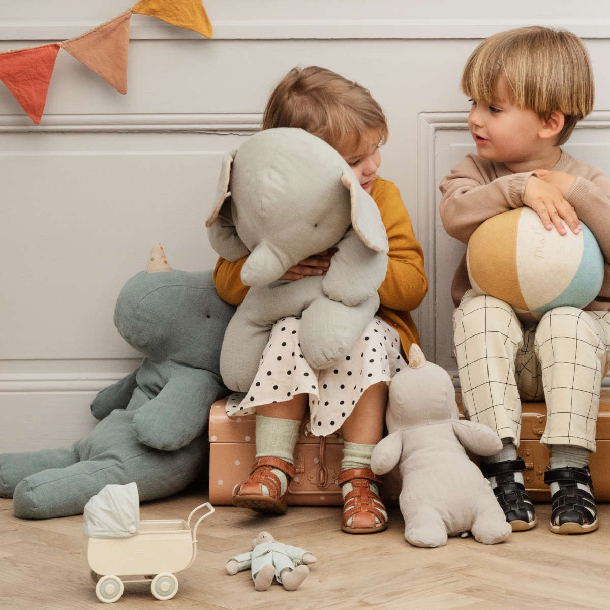 Maileg Mini Doll Pram