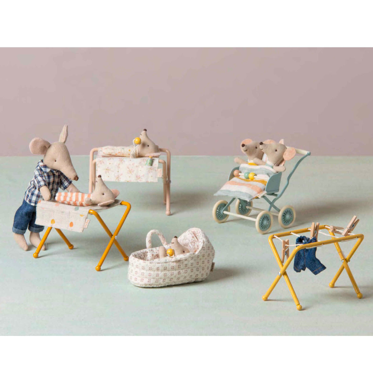 Maileg Dollhouse Changing Table for Baby Mouse, Off White