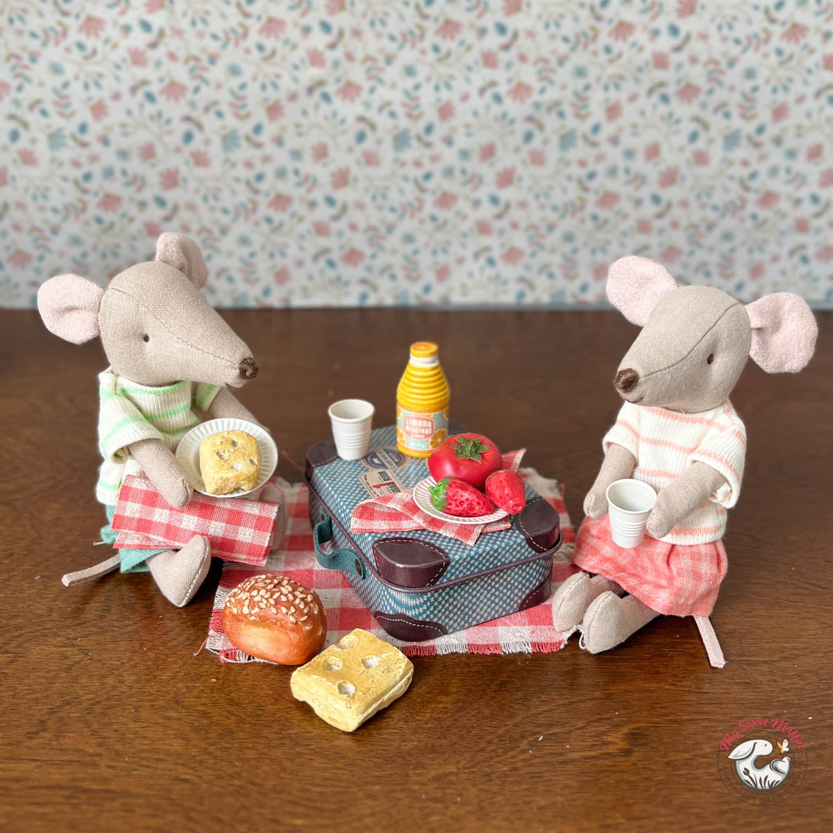Picnic Set for Mouse Picnic Set for Mouse