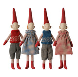Maileg Climbing Pixy with Magnetic Hands, Size 1, 2026 (available in August)