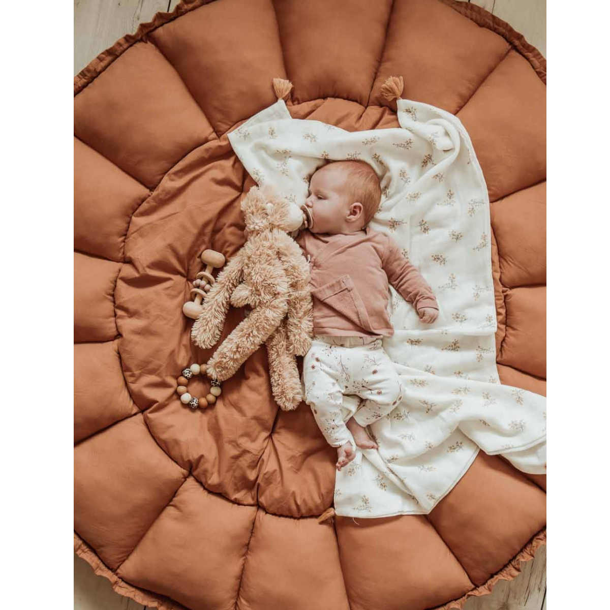 Play&Go 3 in 1 Bloom Organic Babymat, Tawny Brown