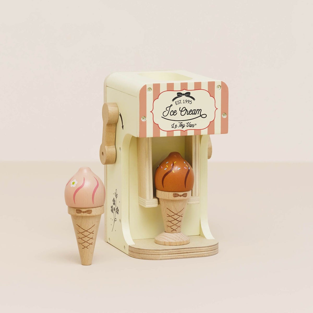 vtech ヴイテック　ミニカー　アラウンドタウン　アイスクリーム　カフェ Le Toy Van Wooden Ice Cream Machine – My Sweet Muffin