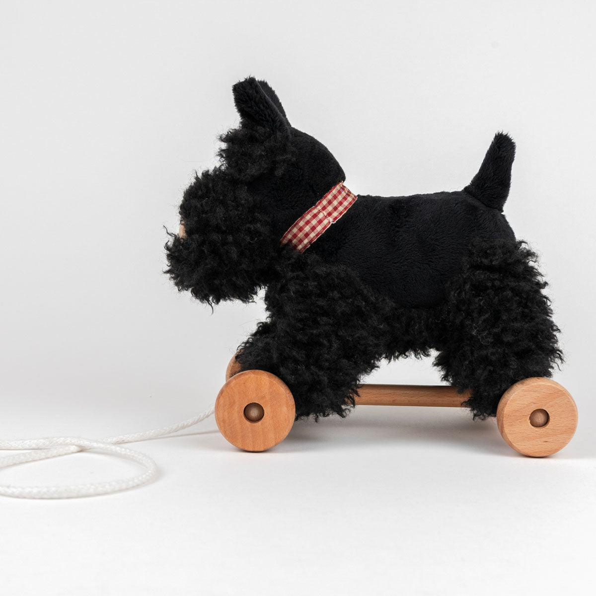 Egmont Pull Along Walter