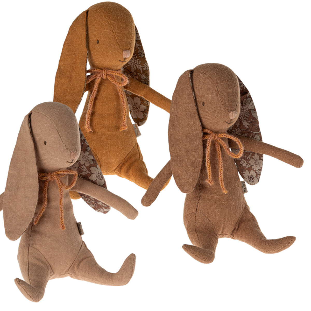 Maileg Sitting Bunny with Magnetic Hands – My Sweet Muffin