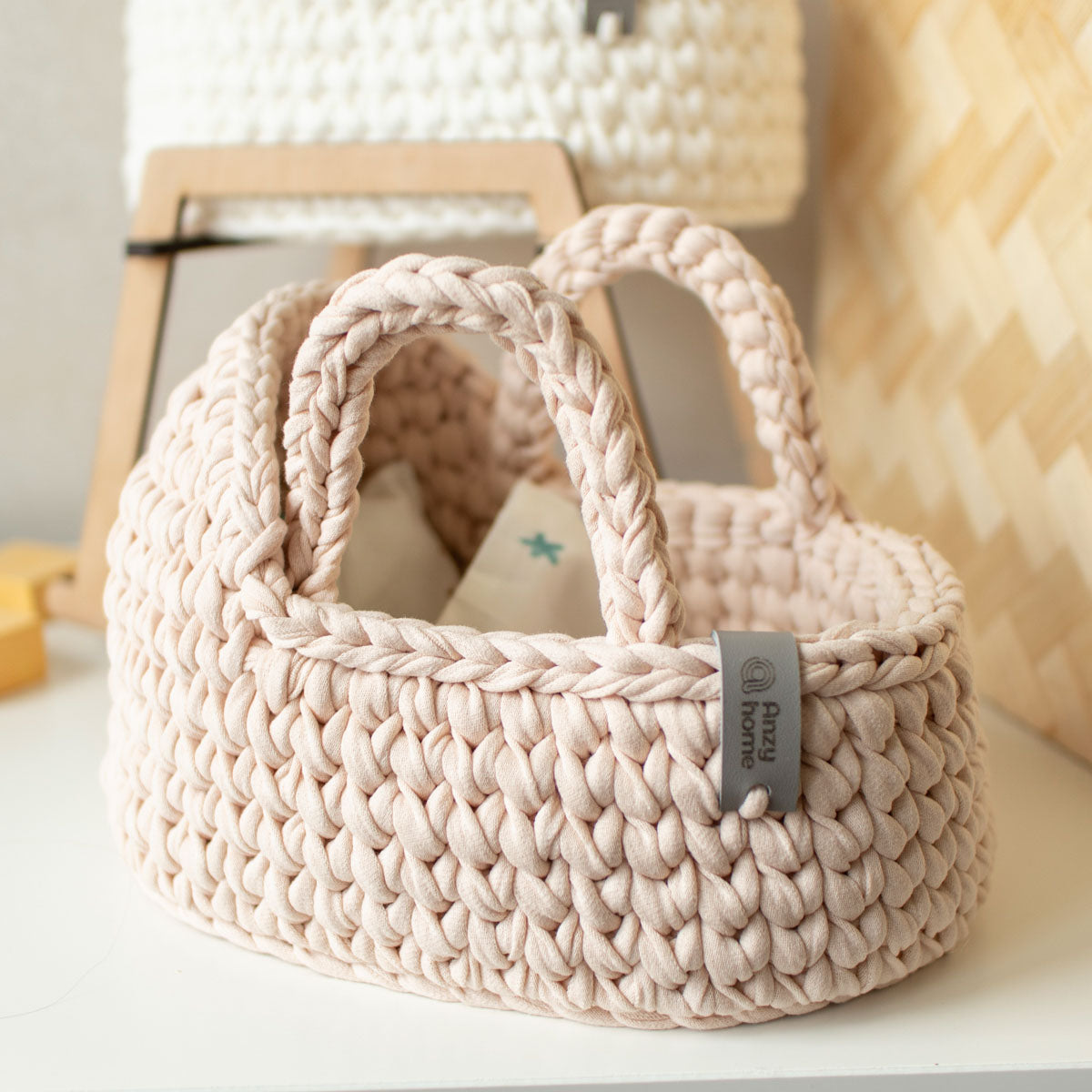 Mini Doll Moses Basket with Rocking Stand, Pearl