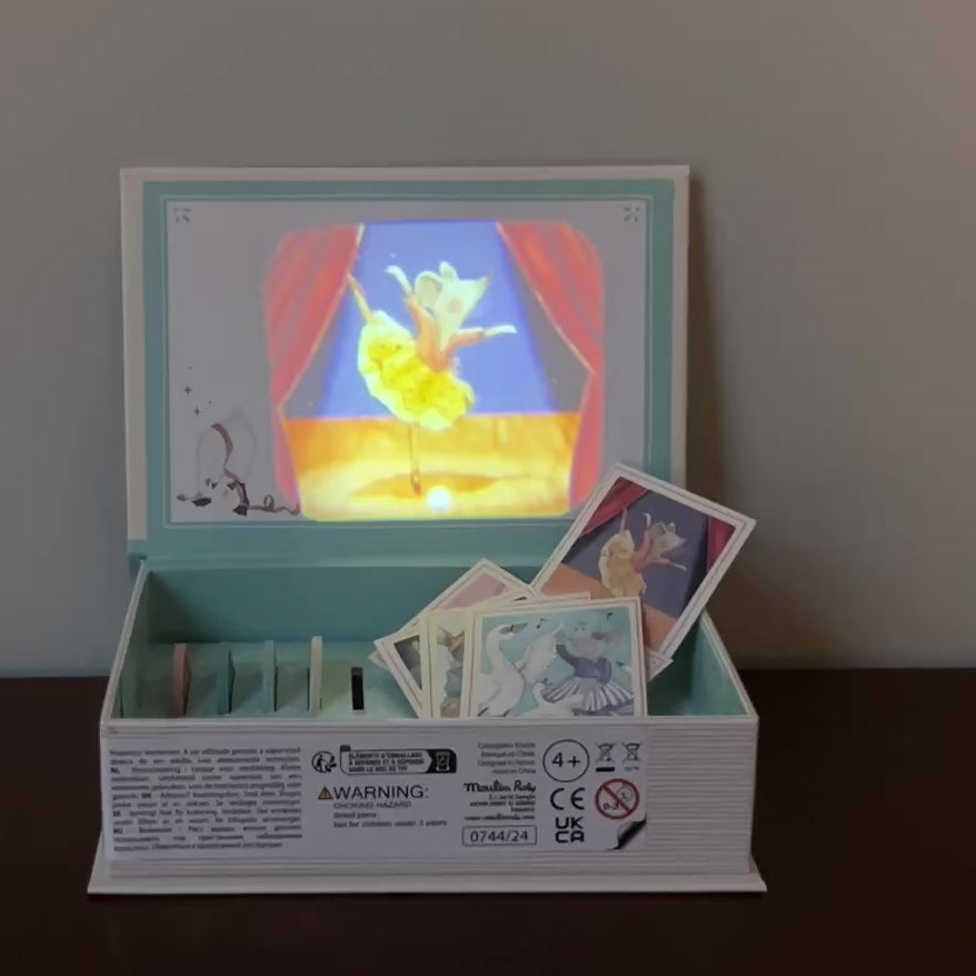 Moulin Roty La Petite Ecole de Danse Storybook Light Set