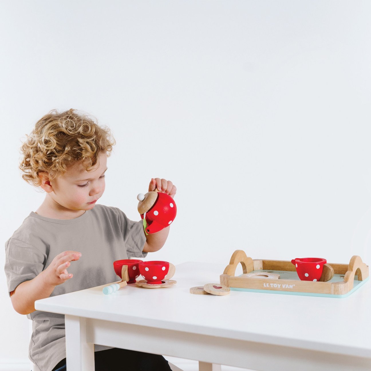 Le toy van honeybake tea set hotsell