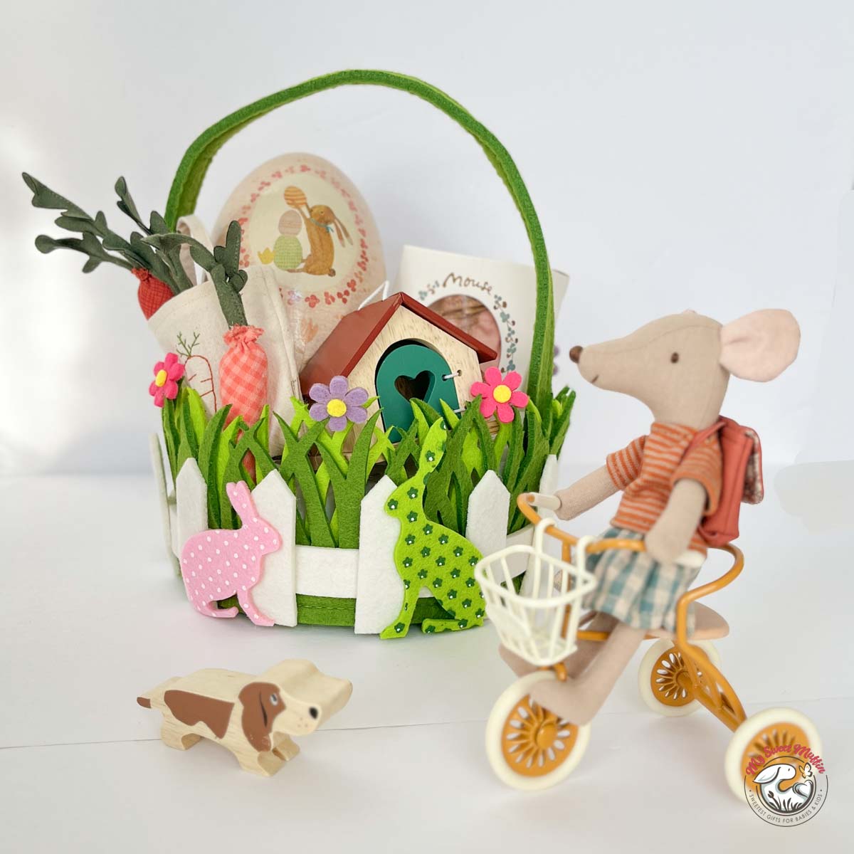 Garden with Bunnies Felt Easter Basket