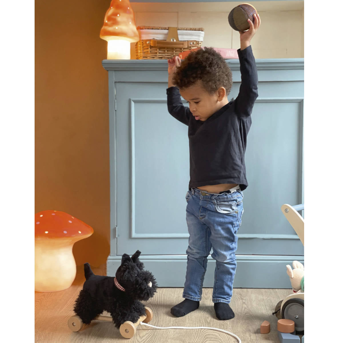 Egmont Pull Along Walter